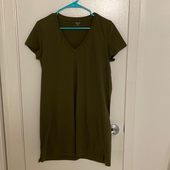 Northside vintage olive green t-shirt dress. Like new! - Picture 2 of 3